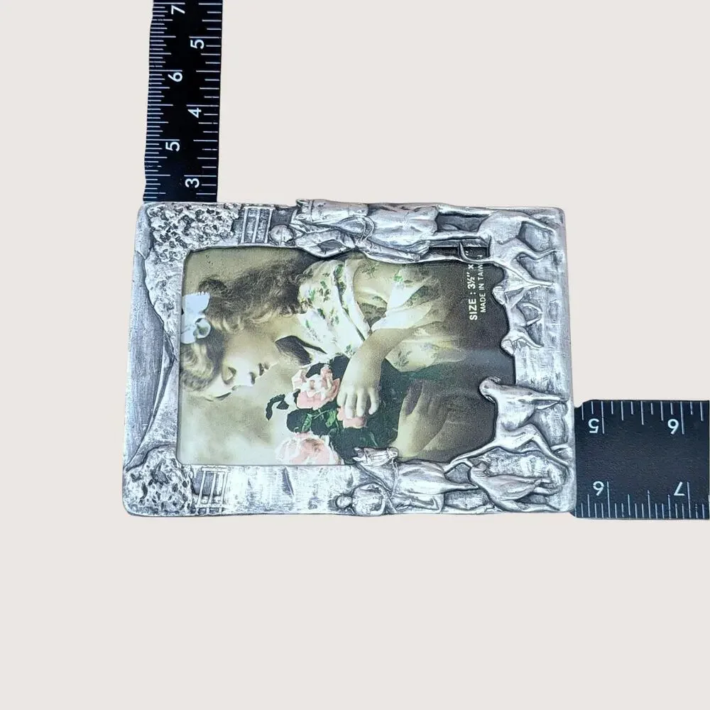 Vintage Equestrian Motif Silver Tone Metal Photo Frame